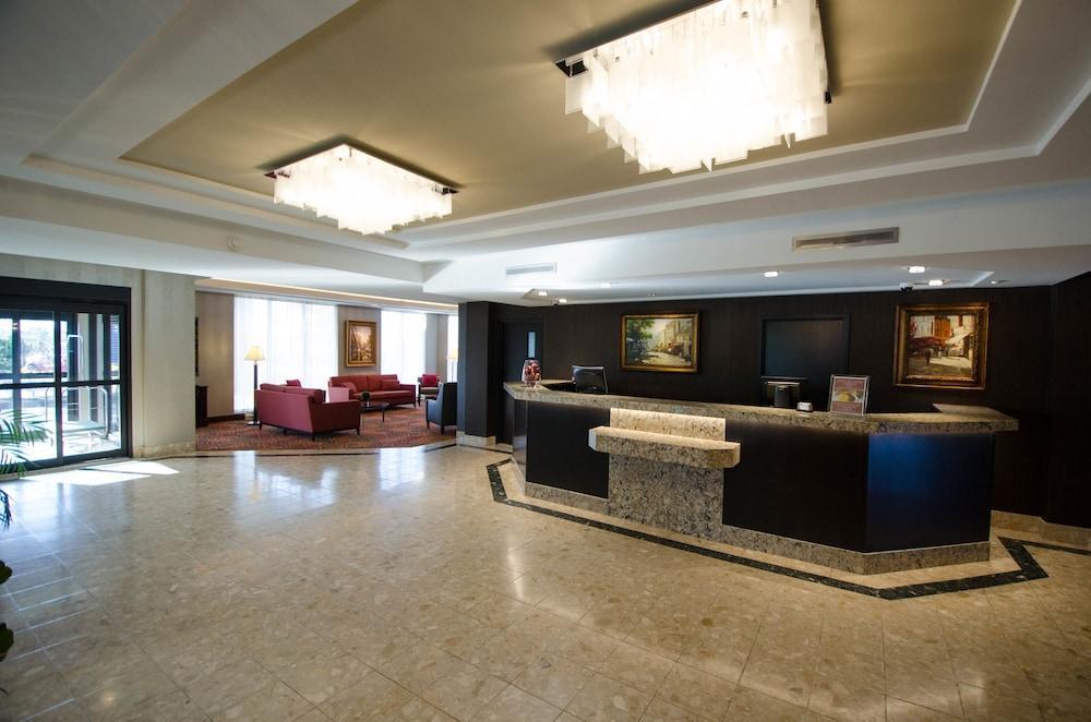 Hotel Welcominns Бушервіль Екстер'єр фото