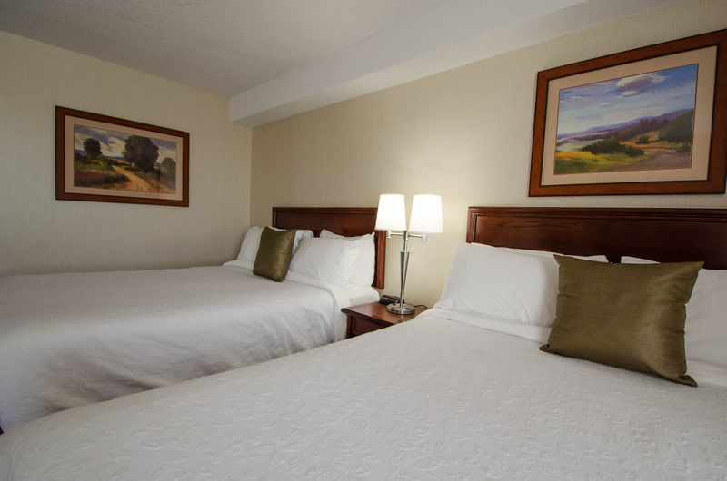 Hotel Welcominns Бушервіль Екстер'єр фото